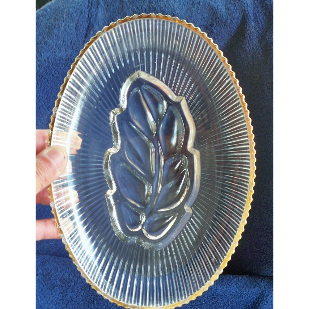 Vintage Pressed Clear‎ Glass Candy Dish Ribbed Leaf Gold Trim